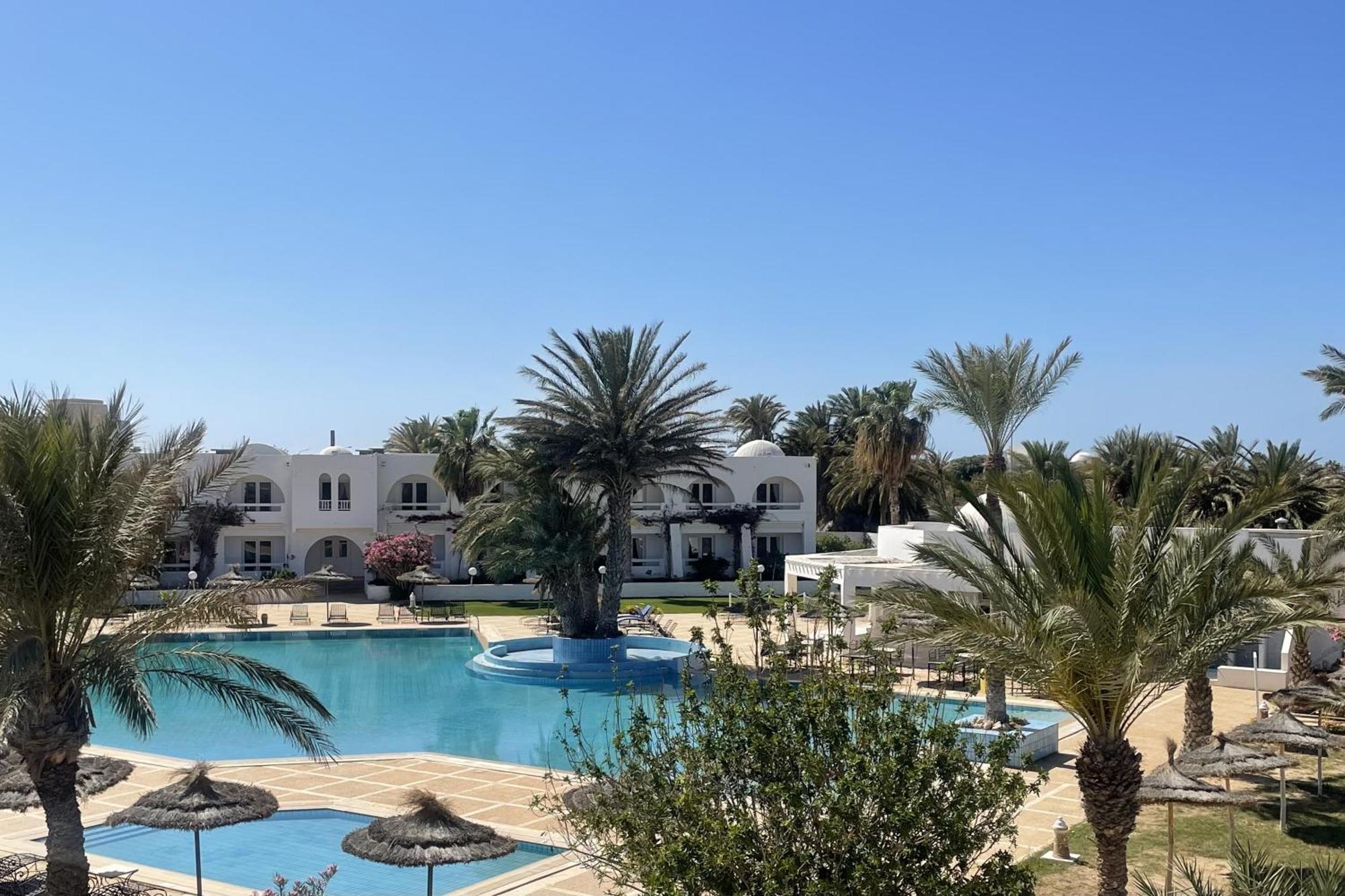Hotel Bougainvillier Djerba Taguermess Exterior photo